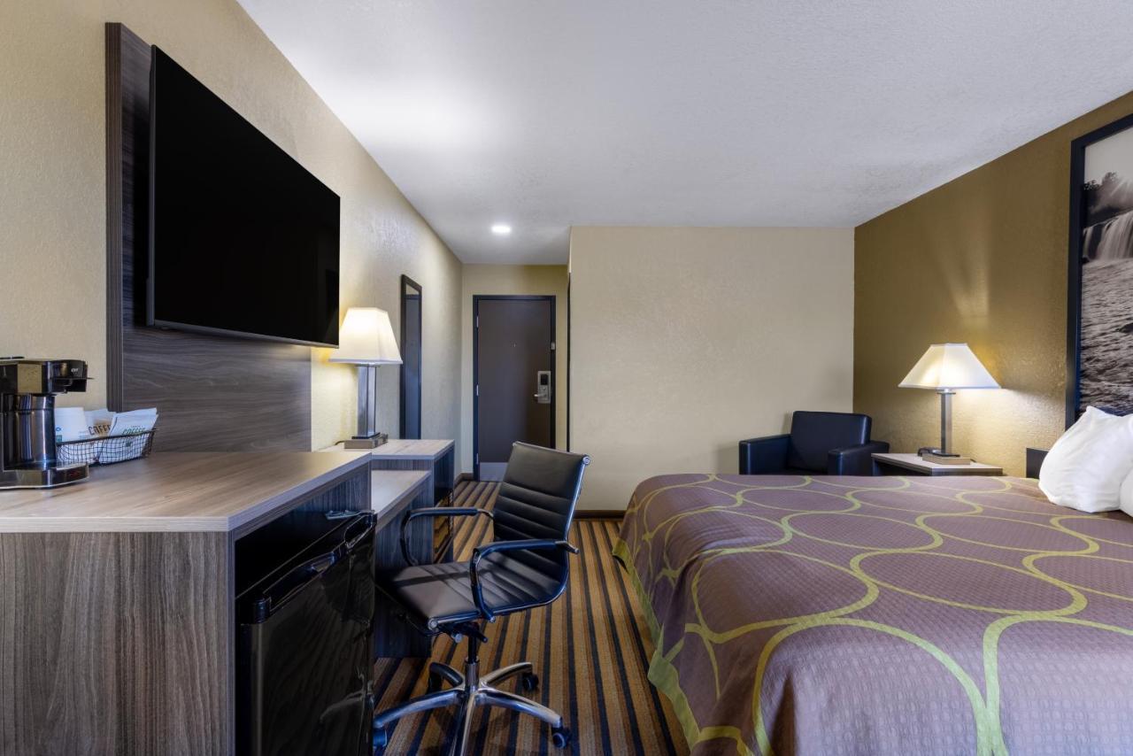 Готель Super 8 By Wyndham Nixa/Springfield Area Екстер'єр фото