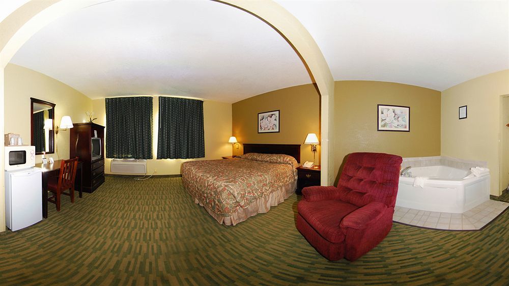 Готель Super 8 By Wyndham Nixa/Springfield Area Екстер'єр фото